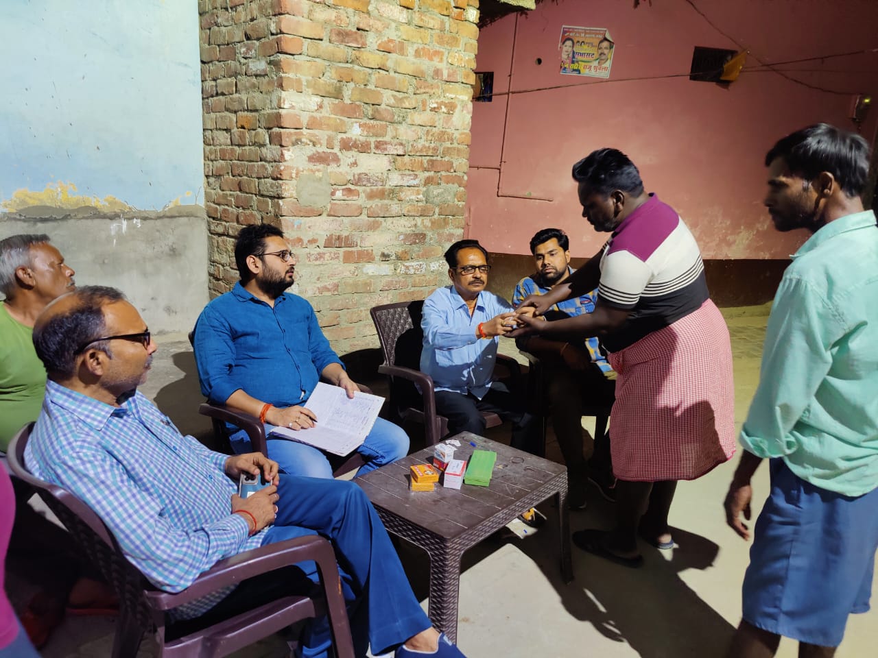 फर्रुखाबाद:हाथी खाना में फाइलेरिया मरीजो को चिन्हित करने को हुआ नाइट ब्लड सर्वे
