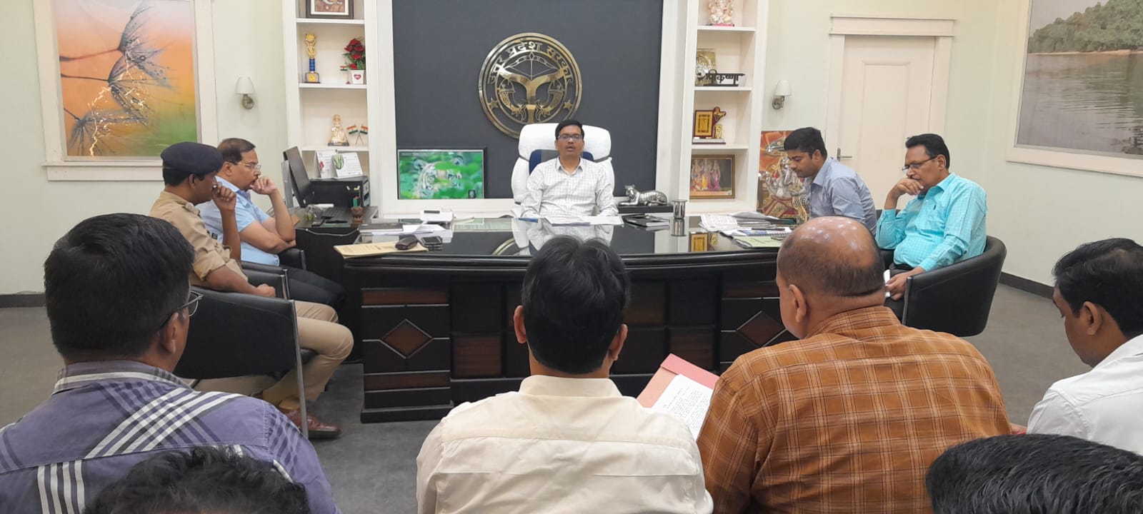 पीलीभीत:आगामी वर्षा काल में बाढ़ से बचाव की तैयारियों से संबंधित बाढ़ प्रभावित क्षेत्रों में बाढ़ से निपटने हेतु की जाये पर्याप्त व्यवस्थाऐं-जिलाधिकारी।