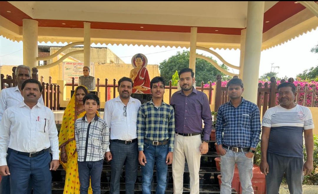 फर्रुखाबाद:जिला टॉपर अभय शाक्य आईएएस बनकर देश सेवा करना चाहता है
