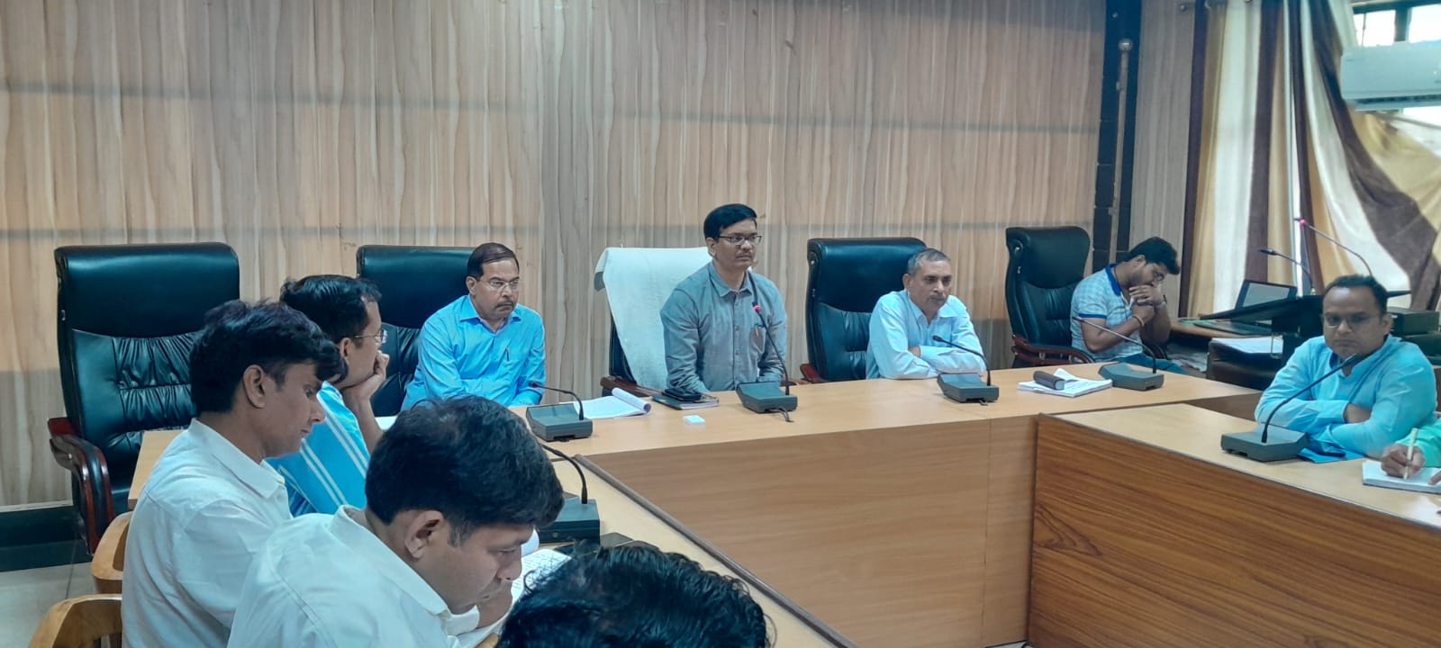 पीलीभीत:नगर निकाय सामान्य निर्वाचन-2023 हेतु नियुक्त आर0ओ0/ए0आर0ओ0 का प्रशिक्षण कार्यक्रम गोमती सभागार में हुआ सम्पन्न।