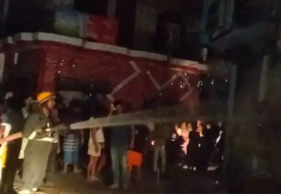 ट्रांसफार्मर में लगी आग , लपटें उठती देखकर अफरा-तफरी का माहौल
