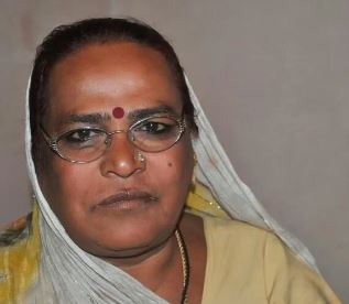 राजनीति गंदी जगह है, इसमें आने से ढोलक बजाना ही अच्छा था : यूपी की पहली किन्नर मेयर…