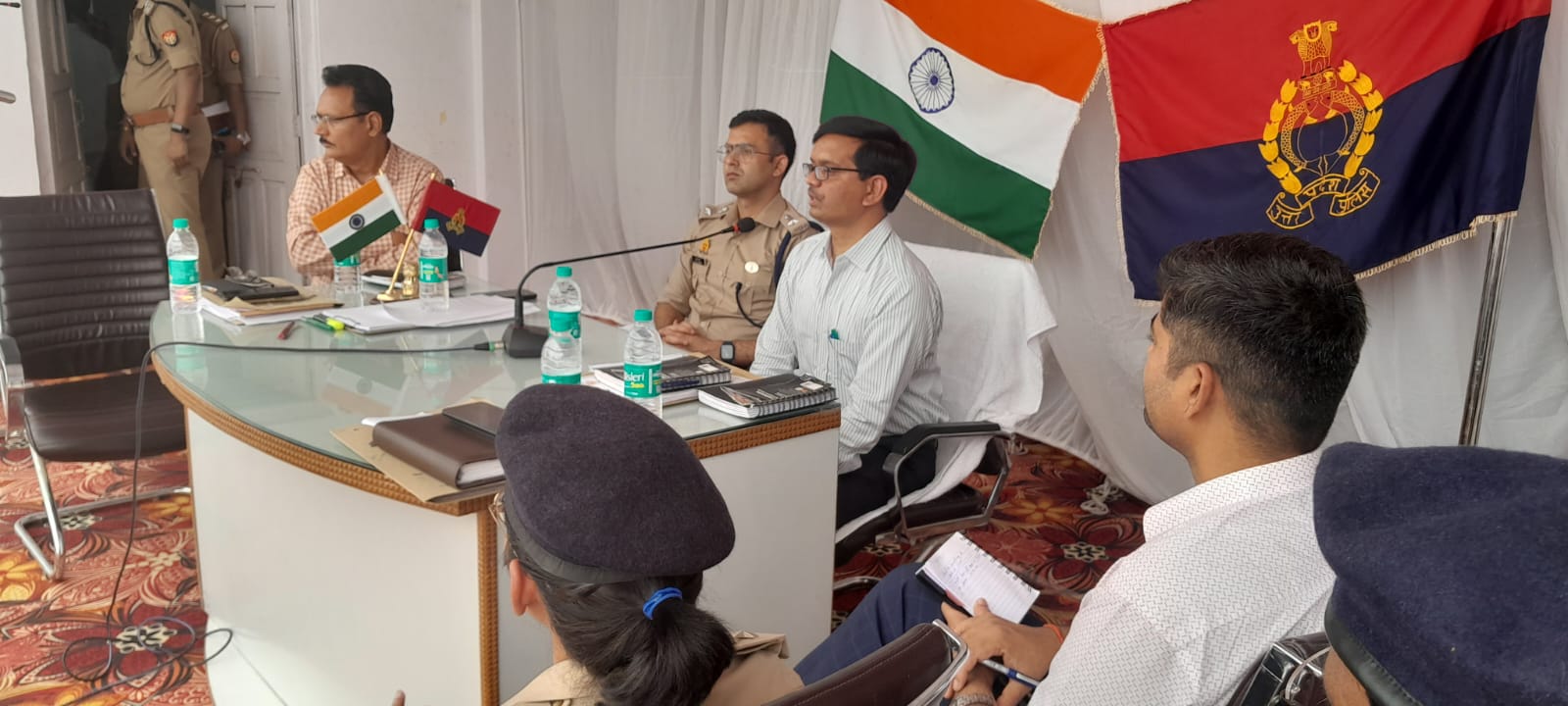 पीलीभीत : जिले में 06 केंद्रों पर होगी पीसीएस (प्रा0) परीक्षा- 2023, जिलाधिकारी ने ली तैयारी बैठक।