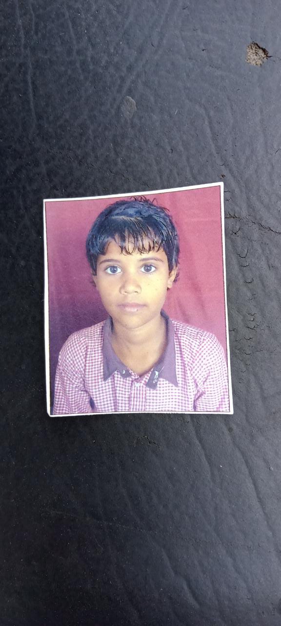 बरेली - 11000 वोल्ट का हाईटेंशन तार अचानक टूट कर गिरा, चपेट में आने से छात्रा की दर्दनाक मौत।
