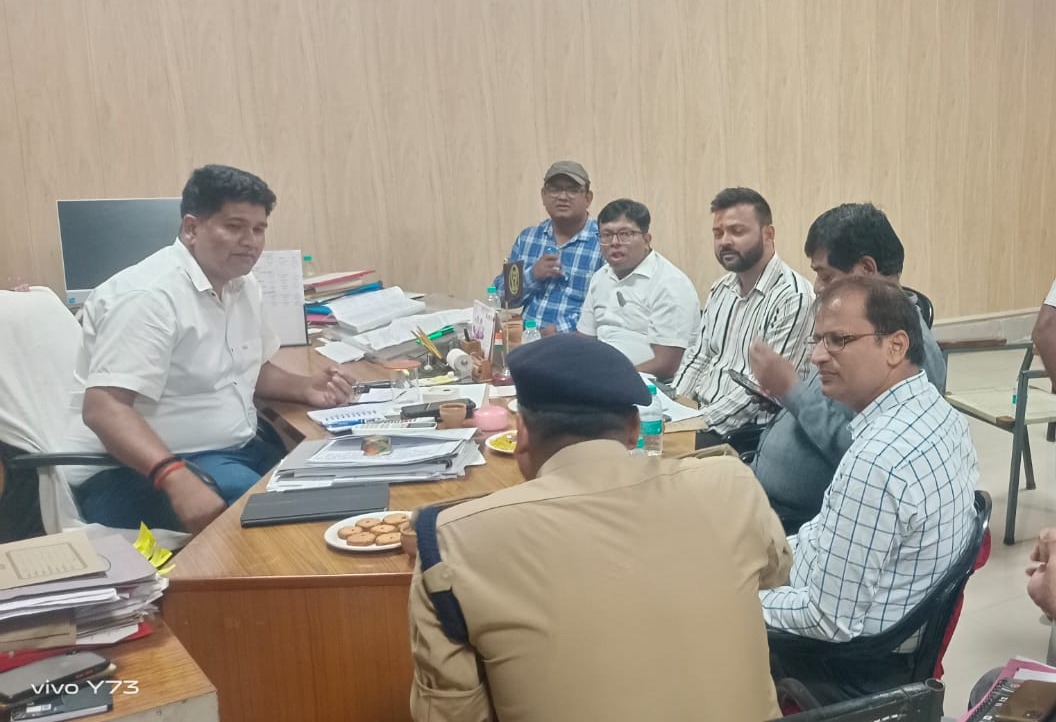 पीलीभीत : अपर जिला जज सुनील कुमार द्वारा जिला जेल का किया गया औचक निरीक्षण ।