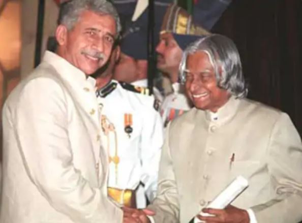 फिल्म अवॉर्ड को बनाया वॉशरूम का हैंडल:ये लॉबिंग से मिलते हैं, इनका कोई मतलब नहीं : नसीरुद्दीन शाह
