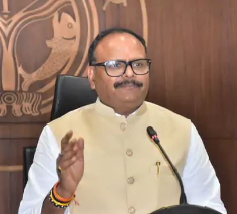 हाथरस के डॉक्टरों पर डिप्टी सीएम ने की कार्रवाई, कहा- लापरवाही बर्दाश्त नहीं की जाएगी