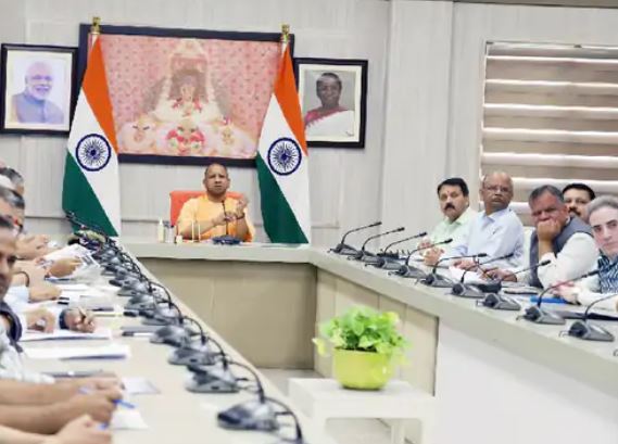 जिलेवार प्रदेश में हुई जनसुनवाई को लेकर समीक्षा बैठक में योगी ने क्या कहा, जानिये