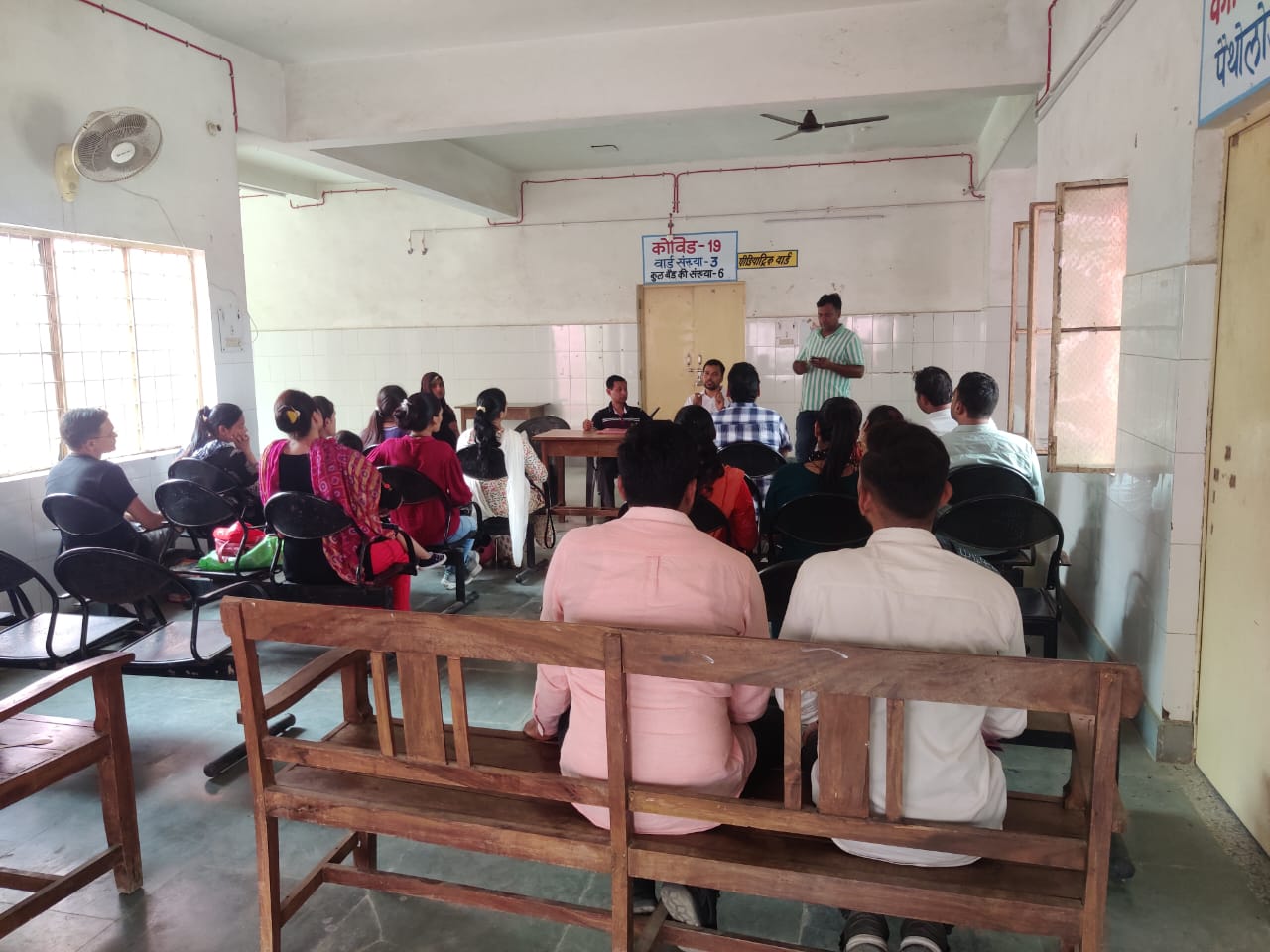 फर्रुखाबाद:फाइलेरिया रुग्णता प्रबंधन पर सामुदायिक स्वास्थय अधिकारियों को दिया गया प्रशिक्षण,अभियान के दौरान फाइलेरिया की दवा जरूर खाएं-सीएमओ