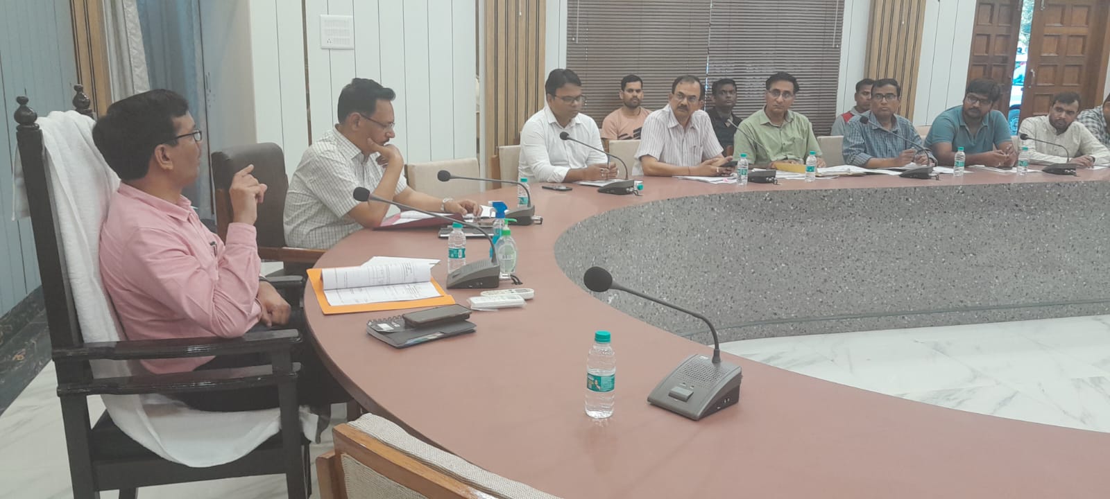 पीलीभीत:कडी सुरक्षा के बीच सम्पन्न होगी बी.एड. परीक्षा -जिलाधिकारी