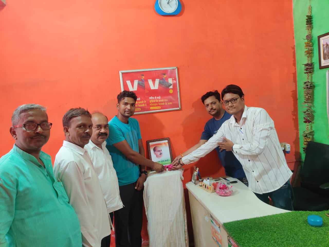 बरेली - जनसंघ के संस्थापक डॉ श्यामा प्रसाद मुखर्जी की पुण्यतिथि को बलिदान दिवस के रूप में मनाया गया।