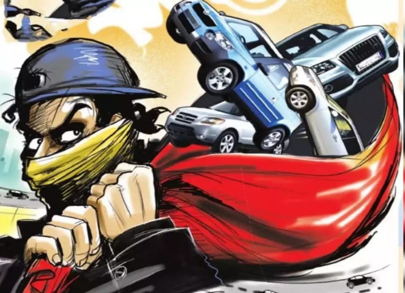 बरेली - एसओजी टीम व पुलिस ने चोरी के वाहनों को काटकर बेचने वाले गिरोह के सात लोगों को किया गिरफ्तार।