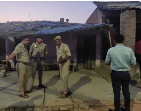 बरेली - बिथरी थाना क्षेत्र में अवैध संबंधों के विरोध में भांजे ने की मामी की चाकू से गोदकर हत्या।