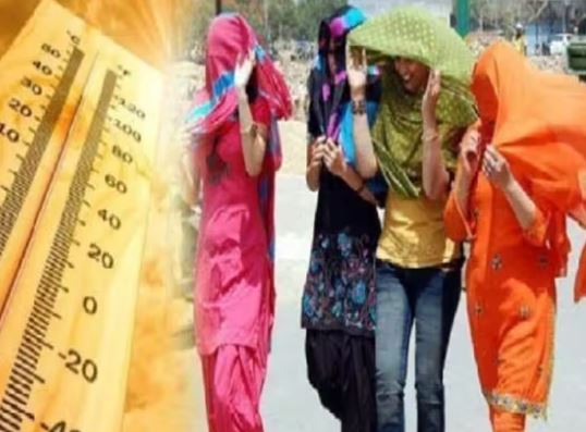 दिल्ली यूनिवर्सिटी की लड़कियों ने भरी गर्मी में लिया 100 रुपये वाला ये चैलेंज, आपके भी आ सकता है काम