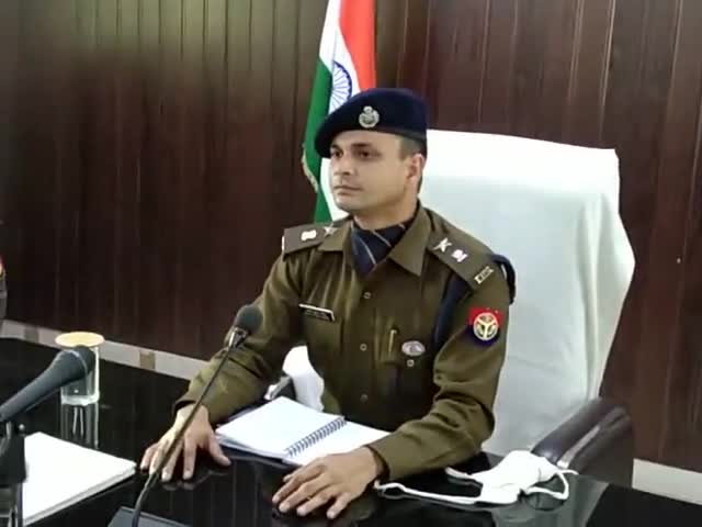 फर्रुखाबाद:एसपी अशोक कुमार मीणा ने निकाय चुनाव के बाद चलाई तबादला एक्सप्रेस