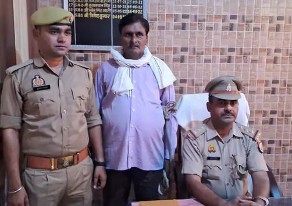 मैनपुरी में दलित की हत्या का आरोपी हुआ गिरफ्तार:पीट-पीटकर की गई थी हत्या