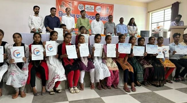 पीलीभीत में 226 बेरोजगारों को मिले नियुक्ति पत्र
