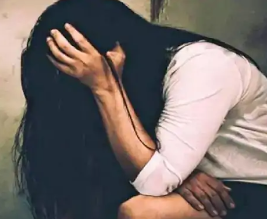 गर्भवती होने पर गर्भपात का बना रहा था दबाव, दस माह से 15 साल की लड़की से रेप कर रहा था