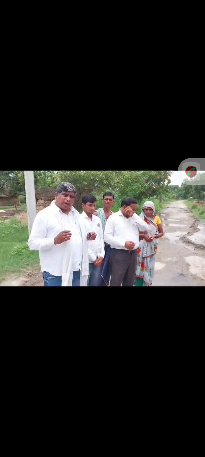 कासगंज : जनपद के बाढ़ पीड़ित गांव में पहुंचे सपा के राष्ट्रीय प्रवक्ता अब्दुल हफीज गांधी