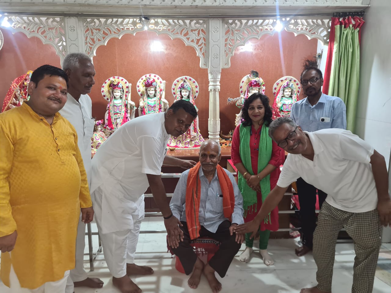 पीलीभीत:जिनकी कृपा मात्र से होता सुलभ सदा सुरधाम है