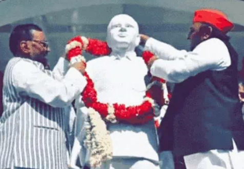 सपा के लिए राहत या मुसीबत बनेंगे स्वामी प्रसाद मौर्य, पढ़िए रिपोर्ट