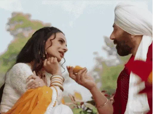गदर-2 की एडवांस-बुकिंग पठान से भी ज्यादा:फर्स्ट डे शो के लिए 1 लाख से ज्यादा टिकट्स बुक हुए
