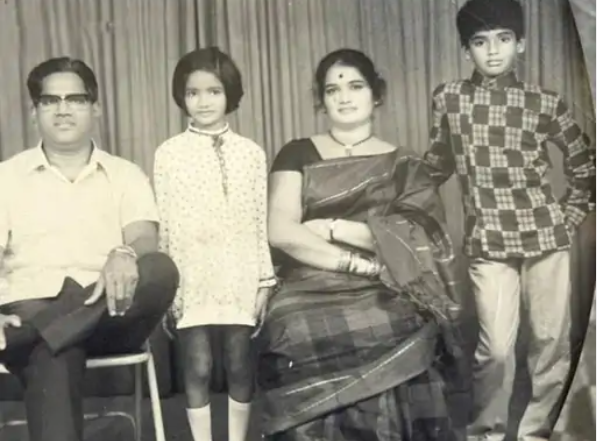 जिस बिल्डिंग की सफाई करते थे पिता, उसे खरीदा,सुनील शेट्टी की अनसुनी कहानी