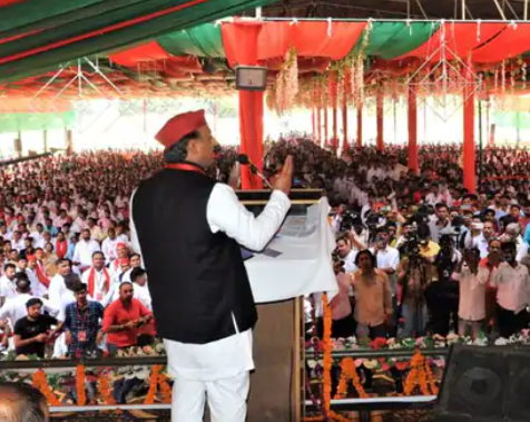 शिवपाल-रामगोपाल के साथ डिंपल की भी लगी ड्यूटी, जिताऊ जिले के कार्यकर्ताओं को ट्रेंड कर रहे अखिलेश