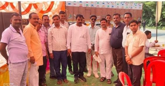 बरेली - कावड़ यात्रियों का पुष्प वर्षा कर किया भव्य स्वागत विशाल भंडारे का किया गया आयोजन - निहाल सिंह लोधी।