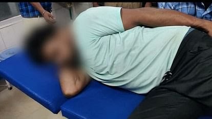 मैनपुरी में दामाद की हरकत देख भड़का ससुर: भूल गया वो बेटी का पति है, किया ऐसा हाल; अस्पताल में कराना पड़ा भर्ती