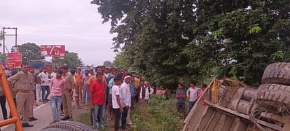 पीलीभीत में काल बनकर आए ट्रक ने पल भर में छीन लिया खेमवती का सुहाग