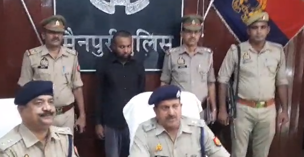 मैनपुरी में युवक की गला दबाकर हत्या, एक गिरफ्तार, दूसरा फरार