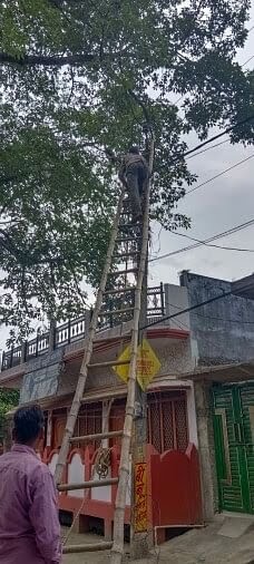 पीलीभीत में बिजली कटौती से नहीं मिल रही निजात, परेशान हैं उपभोक्ता