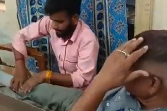 पीलीभीत में CMO ऑ‌फिस में चीफ फर्मासिस्ट का पैर दबवाने का VIDEO वायरल