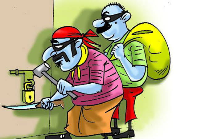 पीलीभीत में निर्माणाधीन मकान से चोरी, लाखों का सामान उठा ले गए चोर, दीवार फांदकर अंदर घुसे थे