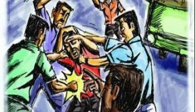 मैनपुरी में सस्ता लहसुन खरीदने को लेकर हुई कहासुनी, व्यापारी ने किसान को पीटा; चेन और नकदी भी लूटी
