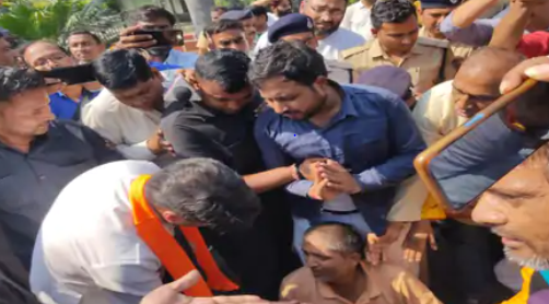 मध्यप्रदेश में टिकट बंटवारे पर हंगामा, कहीं गाड़ी के सामने लेटे तो कहीं पुतला फूंका