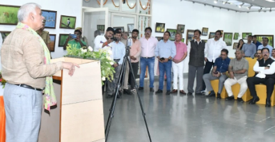 जलवायु परिवर्तन की विभीषिका से बचने के लिए हम सभी को प्रकृति से जुड़ना होगा : मुख्य सचिव दुर्गा शंकर मिश्र