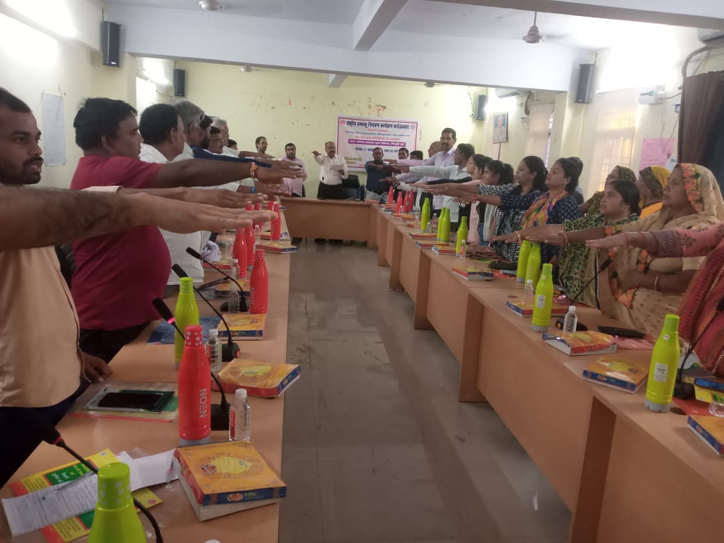 फर्रुखाबाद:जानकार भी बन जाते हैं तंबाकू के शौक़ीन , राष्ट्रीय तंबाकू नियंत्रण कार्यक्रम के तहत हुआ आयोजन