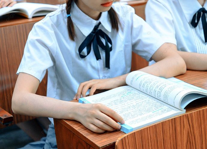 हरदोई में स्थानांतरण सूची आते ही रिलीविंग के लिए दौड़े शिक्षक