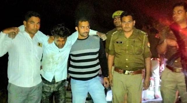 मैनपुरी में पुलिस मुठभेड़ में गोली लगने से 25 हजार का इनामी बदमाश घायल, दर्ज हैं एक दर्जन से अधिक मुकदमे