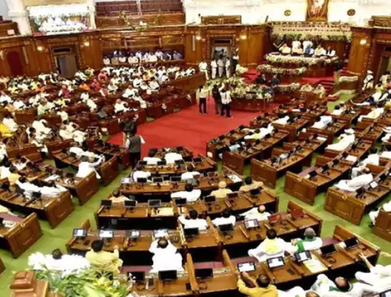 बसपा-कांग्रेस को अब मिलेगा छोटा केबिन, क्या है मामला जानिए?