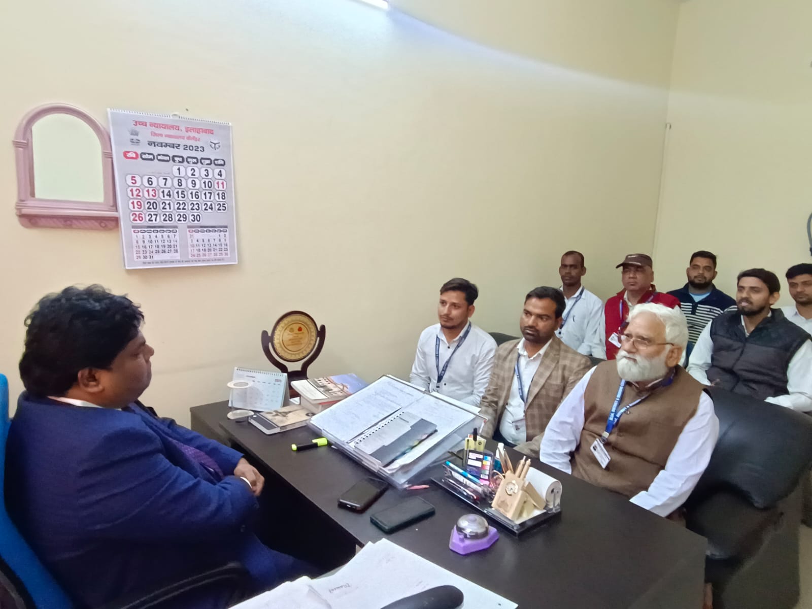 बरेली - राष्ट्रीय लोक अदालत के संबंध में प्राधिकरण के न्यायाधीश ने पैरालीग्ल वॉलिंटियर्स को दिए दिशा निर्देश।