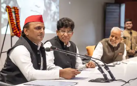 समाजवादी पार्टी के प्रदेश कार्यालय पर महाब्राह्मण महापंचायत हुई,