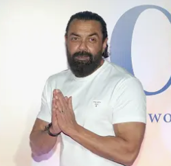 मैं हमेशा से एक ऐसा किरदार निभाना चाहता था जो मेरे कम्फर्ट जोन से बाहर हो : बॉबी देओल