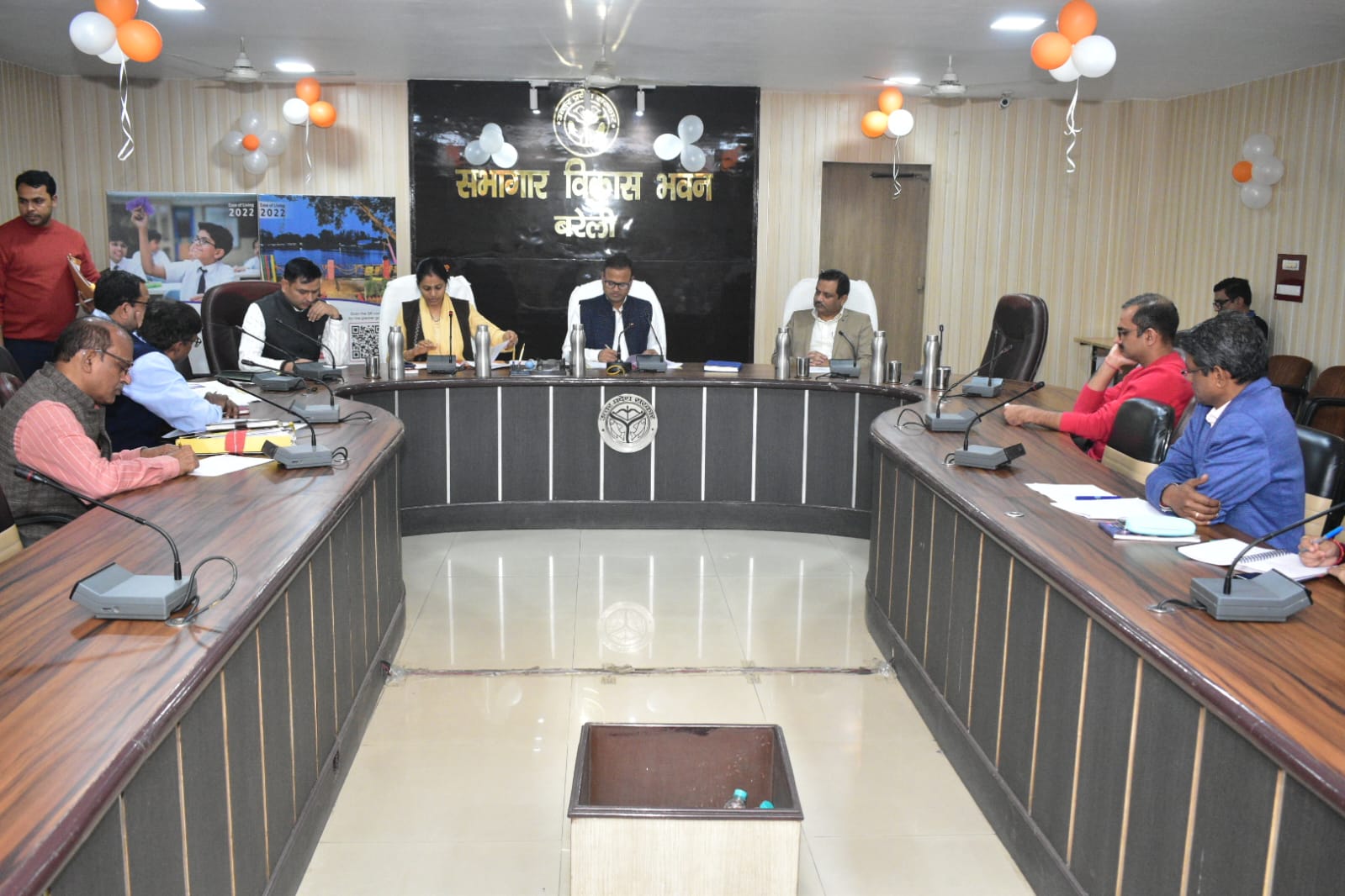बरेली - नेशनल एयर क्लीन प्रोग्राम के अंतर्गत जिले की वायु को शुद्ध करने की कवायद शुरू।