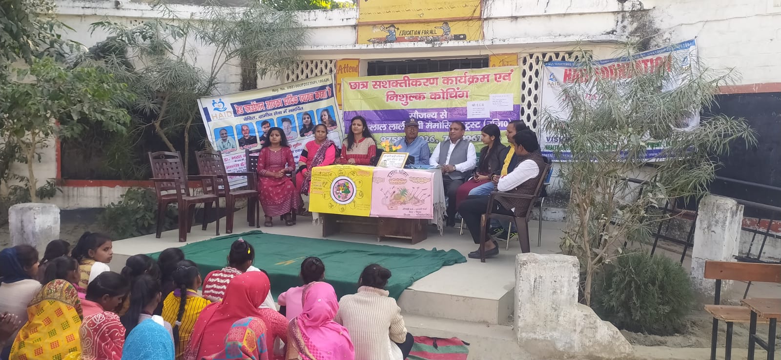 बरेली - खिरका जगतपुर गांव में हुआ महिला सशक्तिकरण एवं स्वास्थ्य जागरूकता कार्यक्रम।