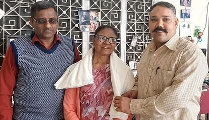 पीलीभीत अधिवक्ता दिवस पर हुआ पांच वकीलों का सम्मान