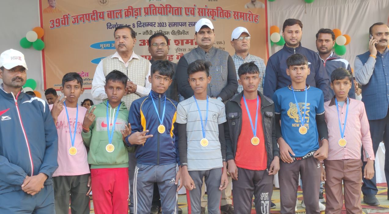 पीलीभीत: जिलास्तरीय प्रतियोगिता में मझारा स्कूलों के बच्चों ने लहराया परचम