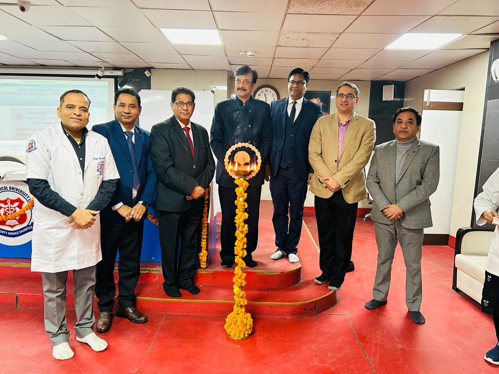 लखनऊ:केजीएमयू प्रोस्थोडॉन्टिक्स विभाग और आईडीए लखनऊ शाखा ने 23 जनवरी 2024 को मैक्सिलरी रिसोर्ब्ड रिज में टेरिगॉइड प्रत्यारोपण पर कार्यशाला का आयोजन किया।